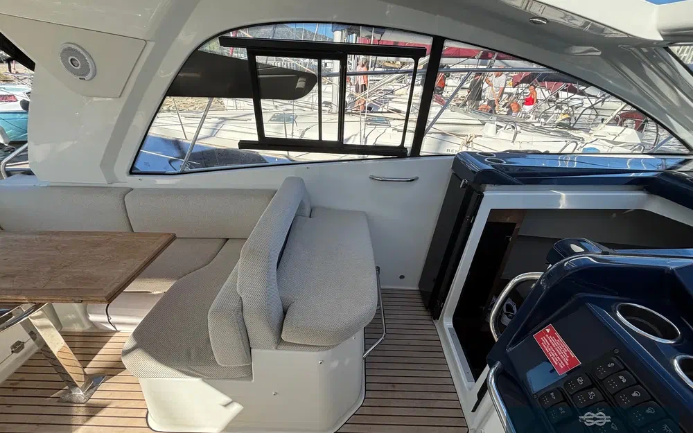 slider 28 Beneteau Gran Turismo 36