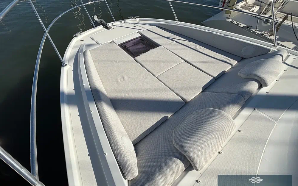 slider 43 Beneteau Gran Turismo 36