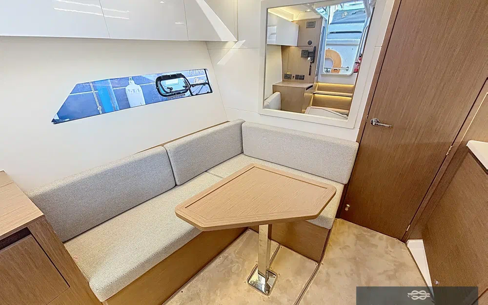 slider 6 Beneteau Gran Turismo 36