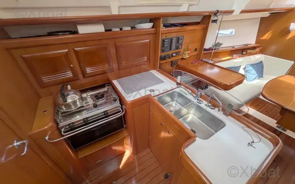 slider 10 Beneteau Oceanis 373 Clipper