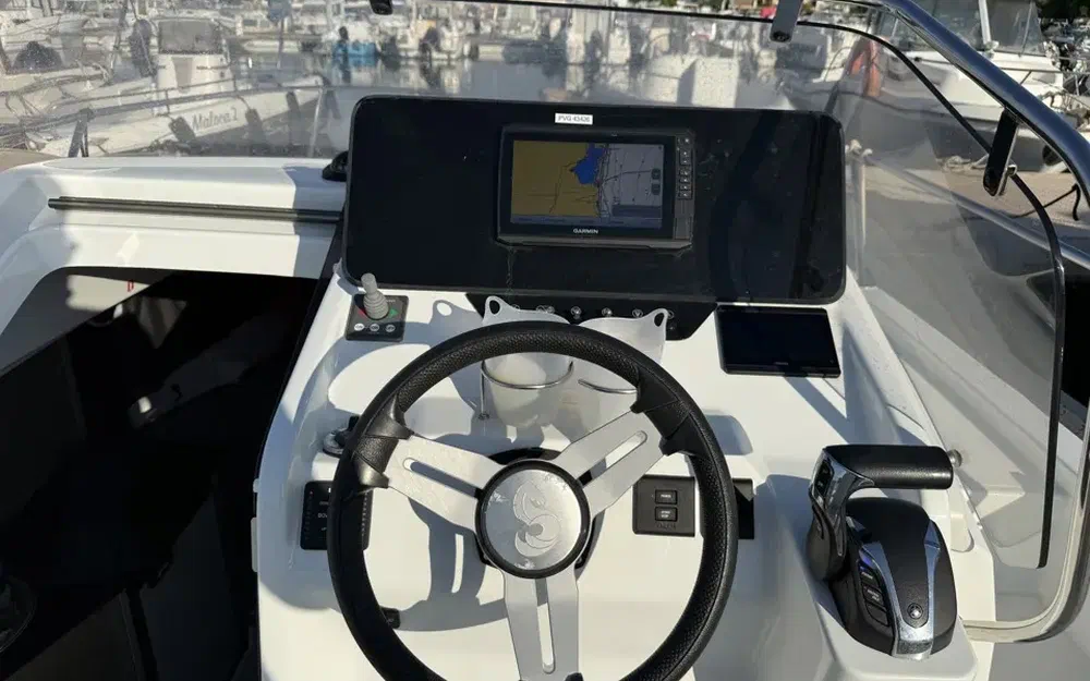slider 11 Beneteau Flyer 8 SUNdeck