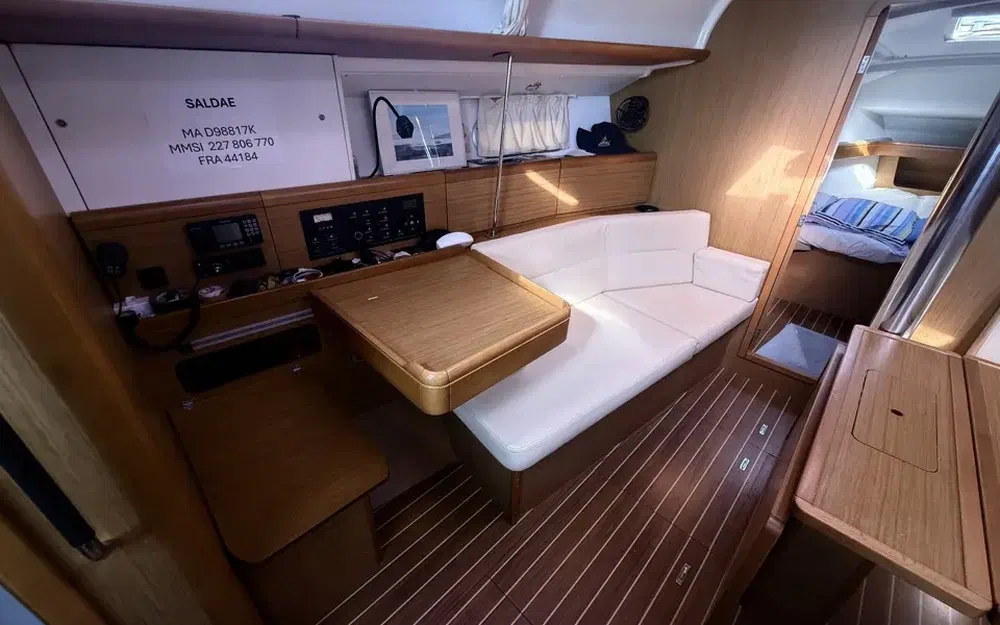 slider 9 Jeanneau Sun Odyssey 42 i