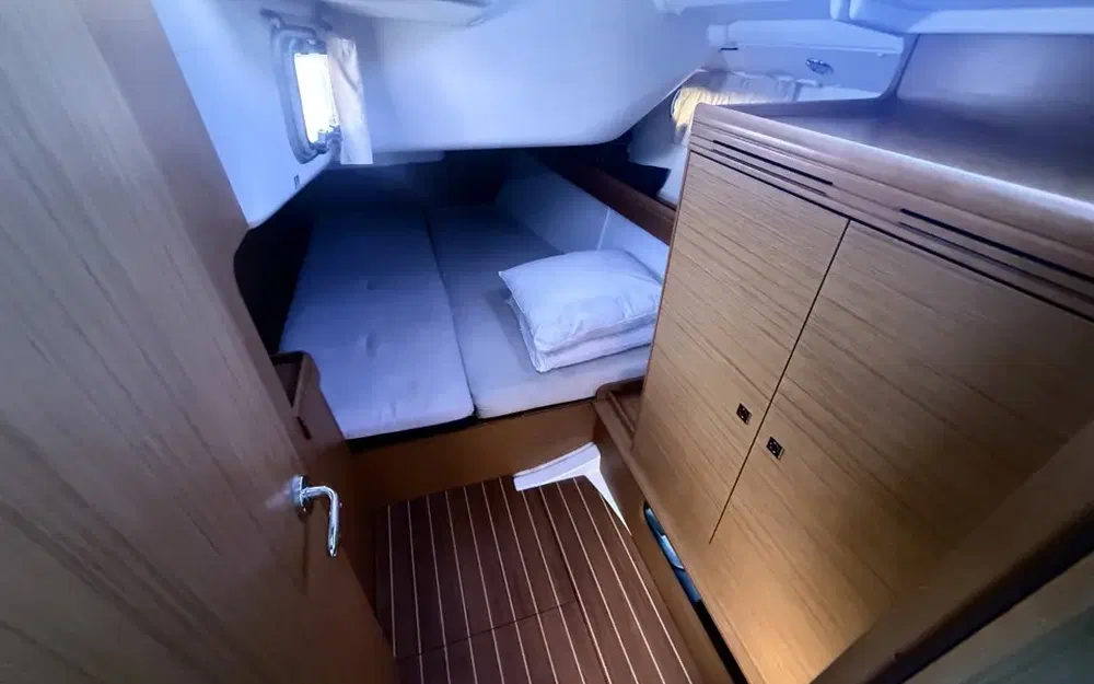slider 15 Jeanneau Sun Odyssey 42 i
