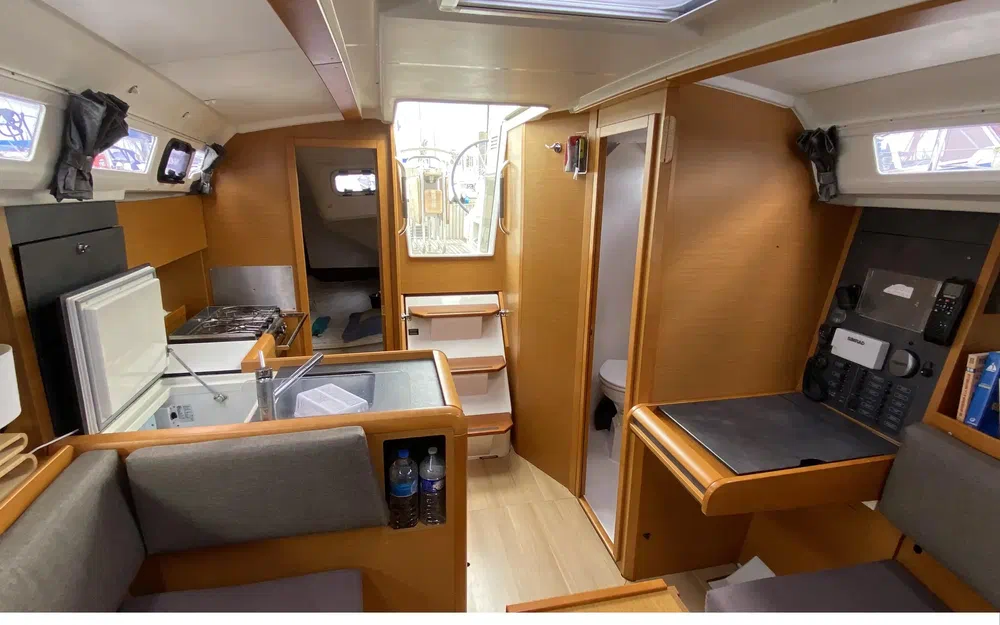 slider 13 Jeanneau Sun Odyssey 349
