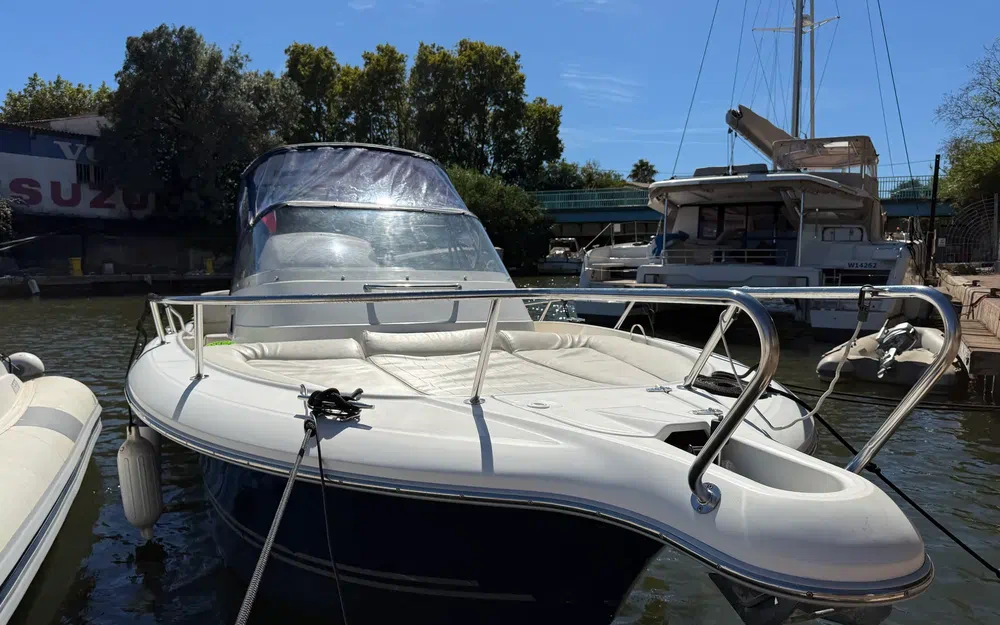 slider 12 Kelt White Shark 248