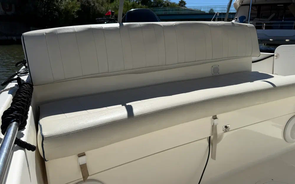slider 6 Kelt White Shark 248