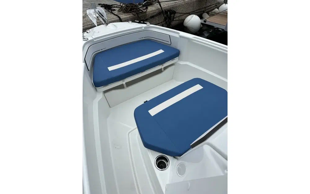 slider 15 Jeanneau Cap Camarat