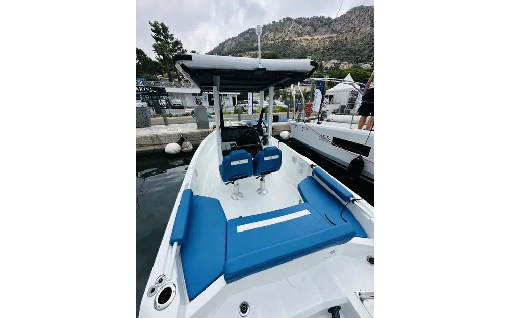 slider 5 Jeanneau Cap Camarat