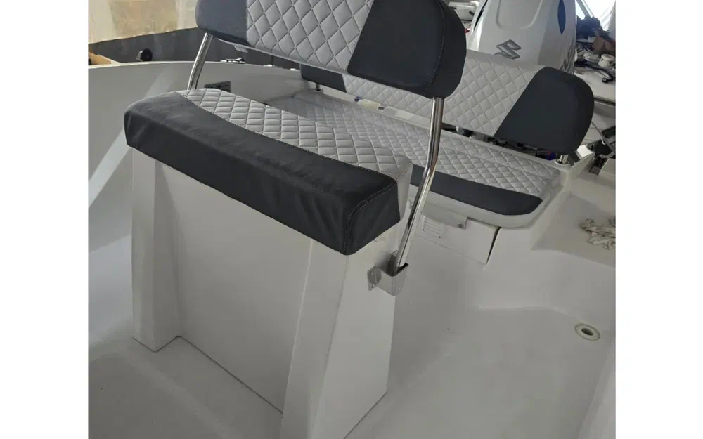 slider 4 Idea Marine moteur Suzuki 115 cv