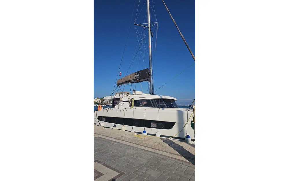 slider 0 Bali Catamarans Catspace