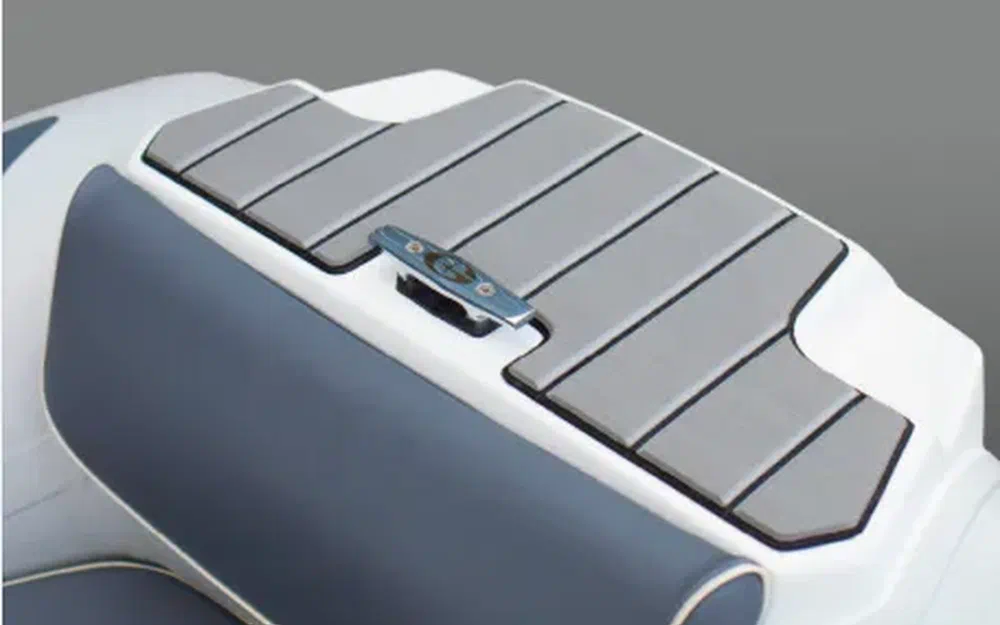slider 10 Gala Boats Atlantis Aquahelm A390Q