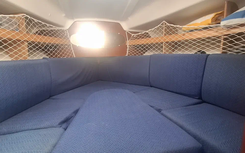 slider 2 Beneteau Flyer 701