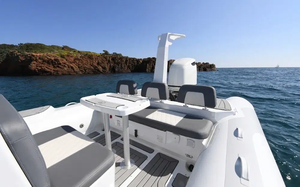 slider 3 Gala Boats Viking V7