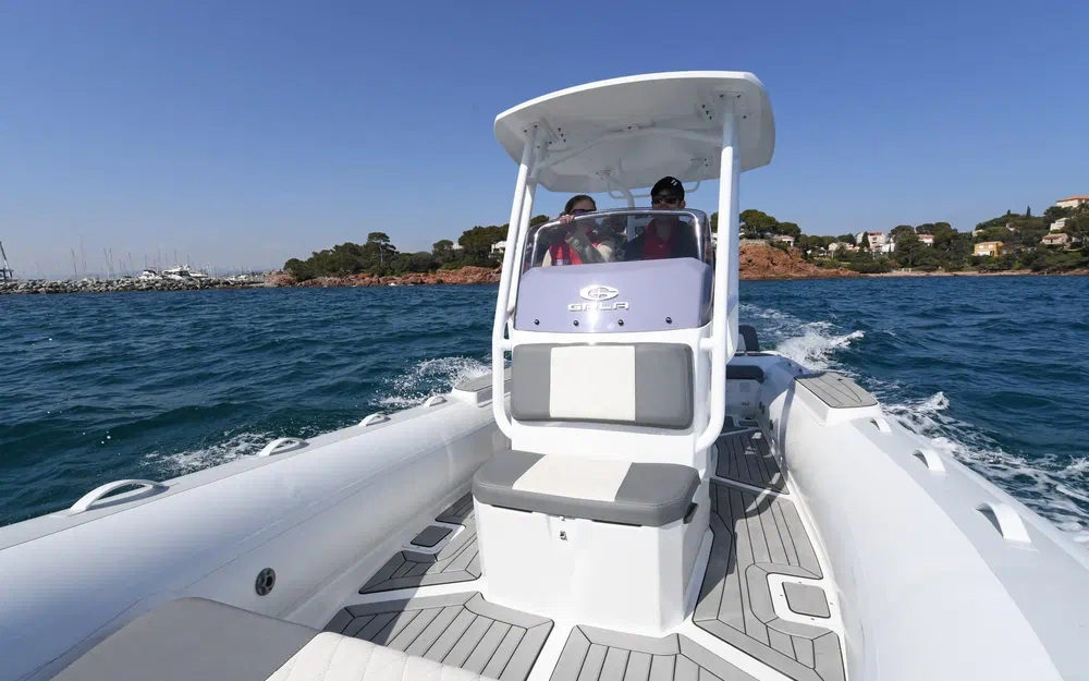 slider 4 Gala Boats Viking V7
