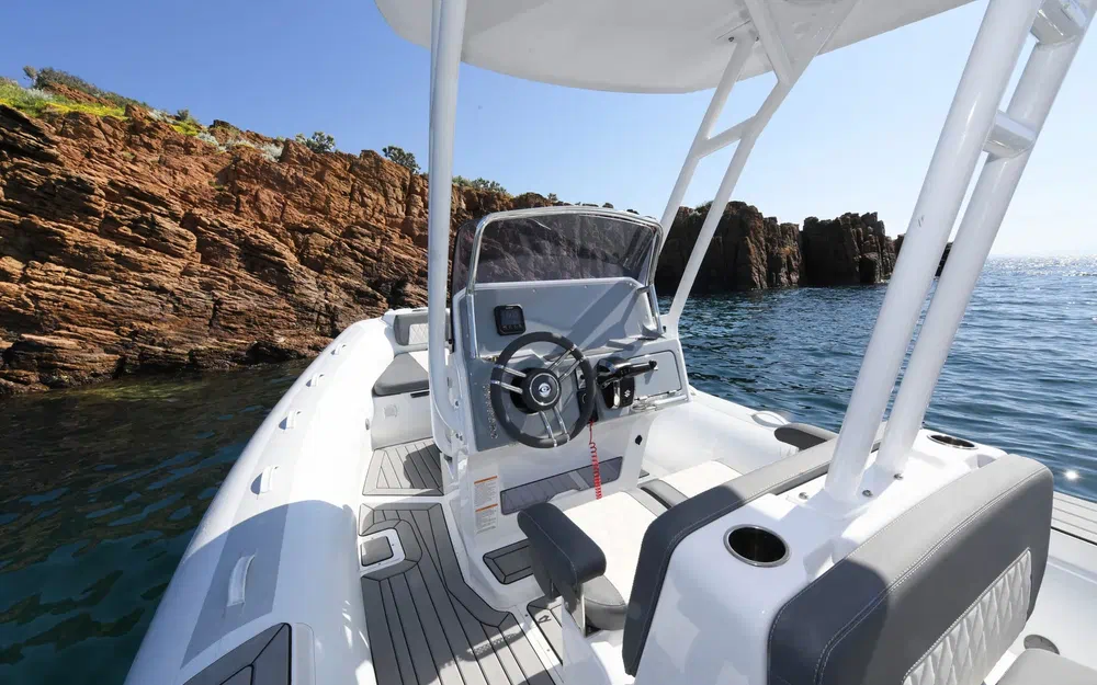 slider 1 Gala Boats Viking V7
