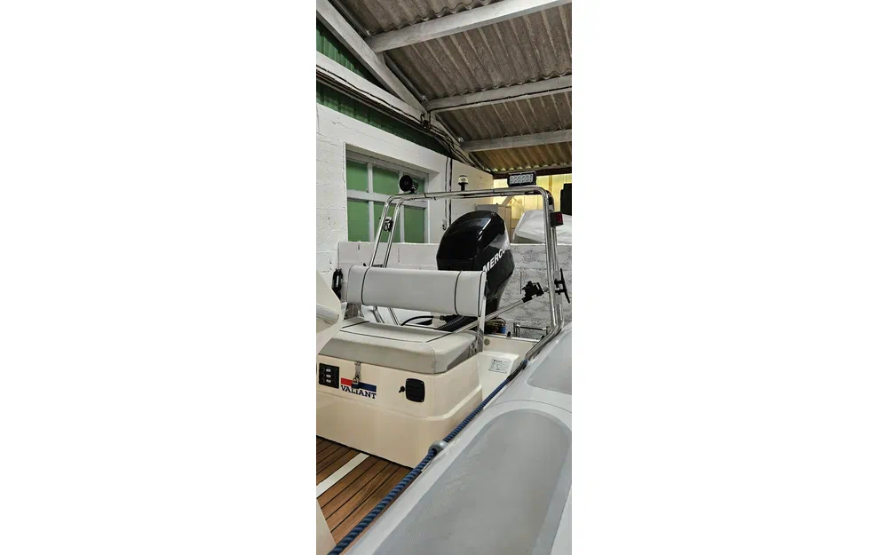 slider 6 Valiant 520 Vanguard