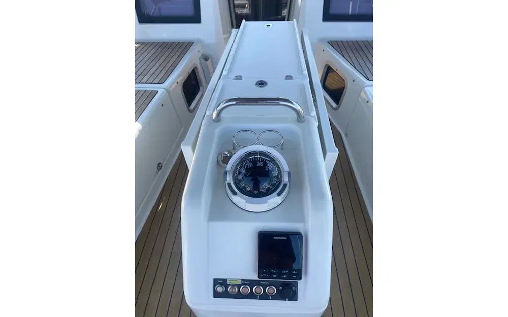 slider 14 Jeanneau Sun Odyssey 410