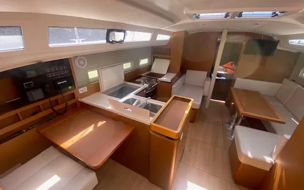 slider 16 Jeanneau Sun Odyssey 410