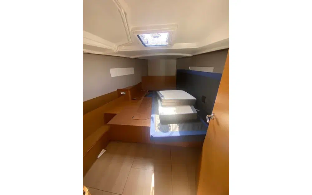 slider 22 Jeanneau Sun Odyssey 410