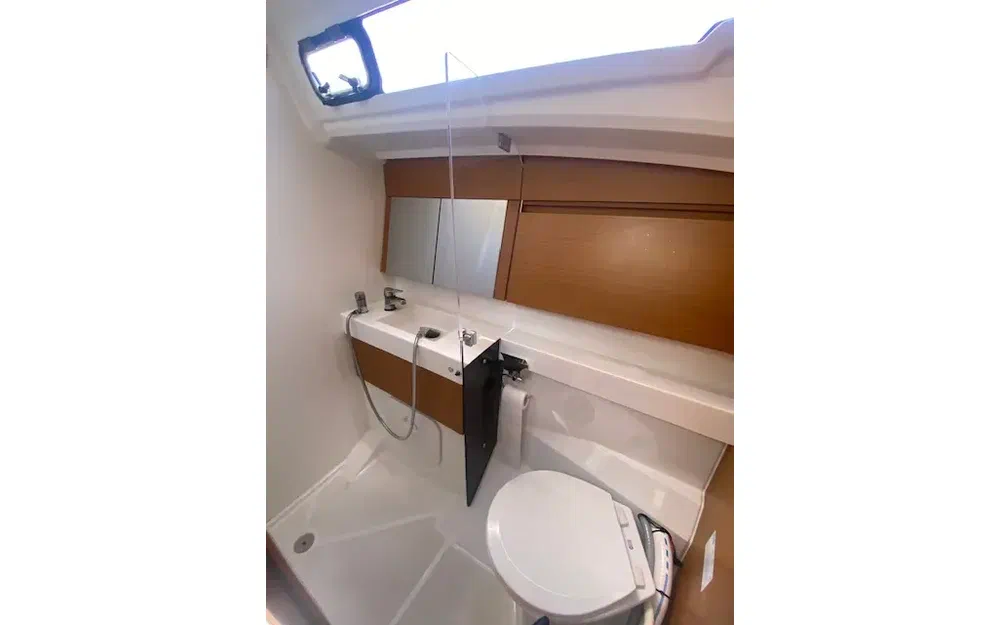 slider 30 Jeanneau Sun Odyssey 410