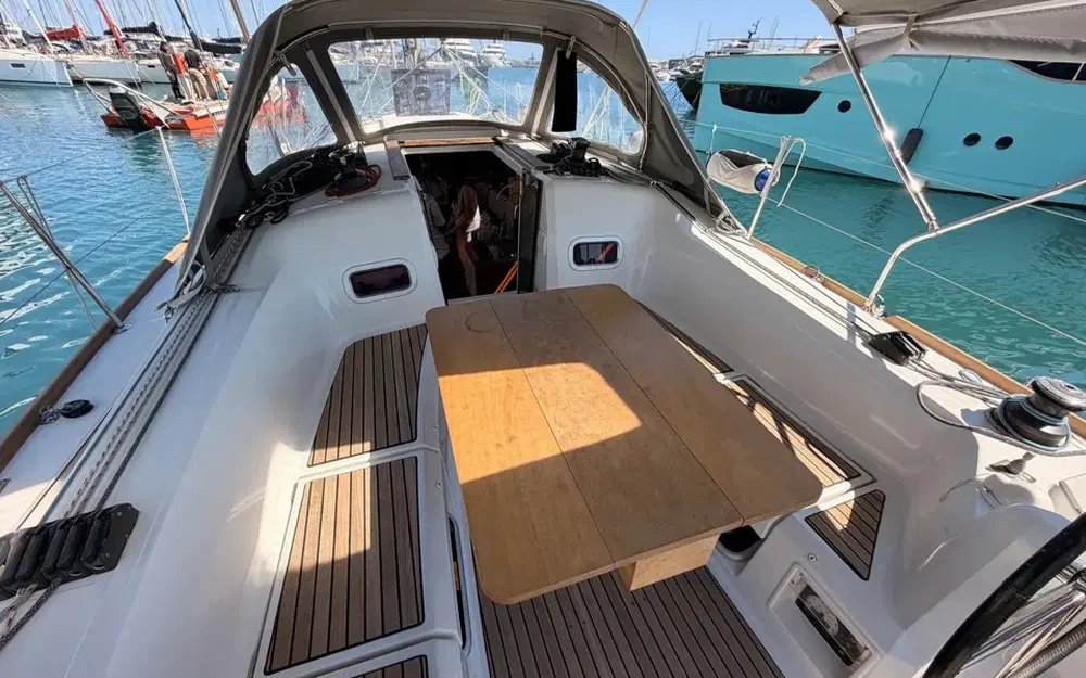 slider 14 Jeanneau Sun Odyssey 349