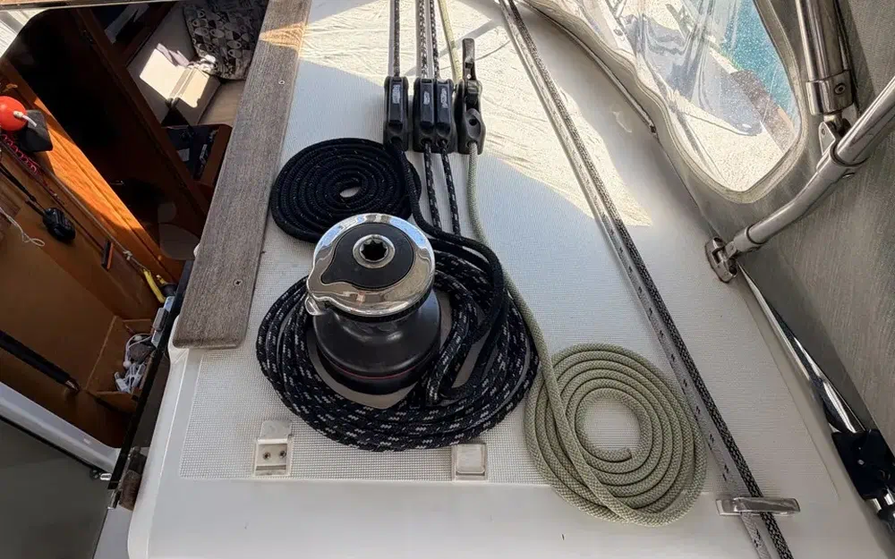 slider 16 Jeanneau Sun Odyssey 349