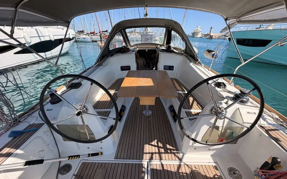 slider 6 Jeanneau Sun Odyssey 349