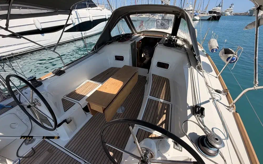 slider 7 Jeanneau Sun Odyssey 349