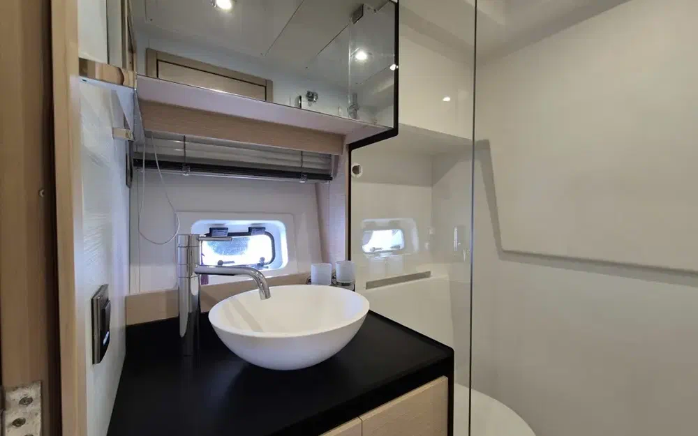 slider 9 Prestige Yachts 420 Fly