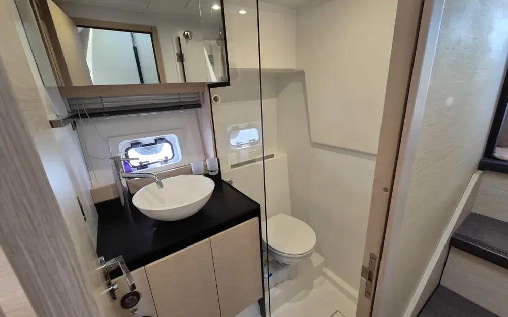 slider 12 Prestige Yachts 420 Fly