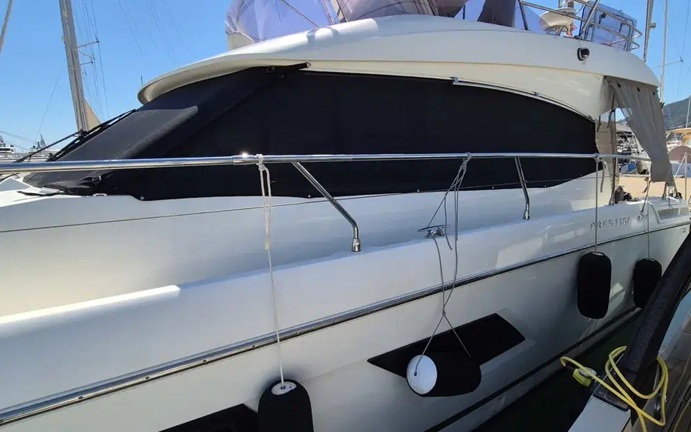 slider 26 Prestige Yachts 420 Fly