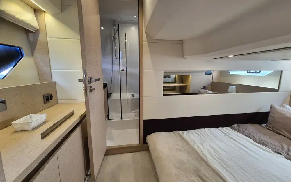 slider 31 Prestige Yachts 420 Fly
