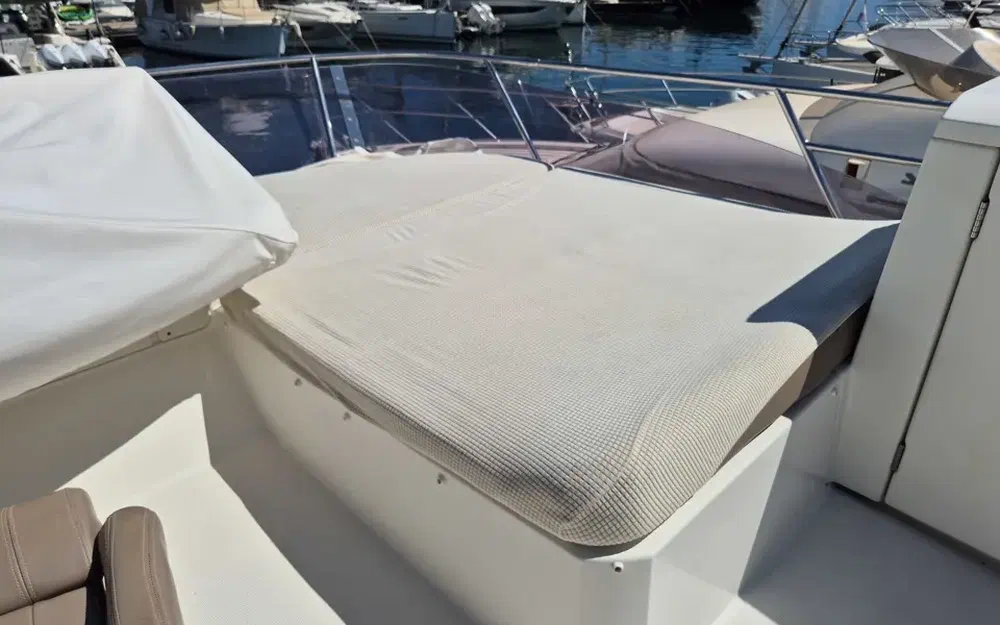 slider 32 Prestige Yachts 420 Fly
