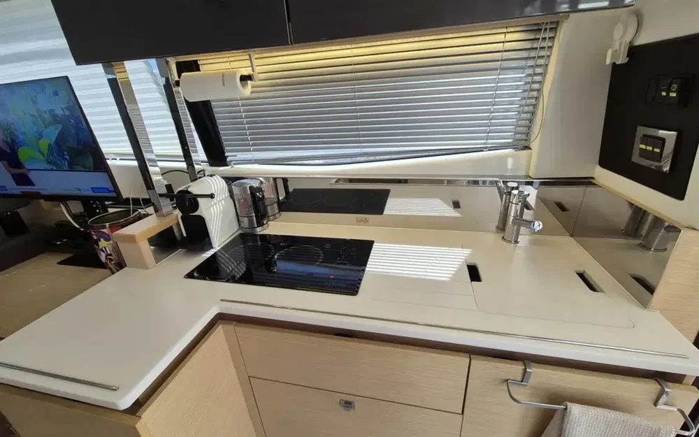slider 35 Prestige Yachts 420 Fly