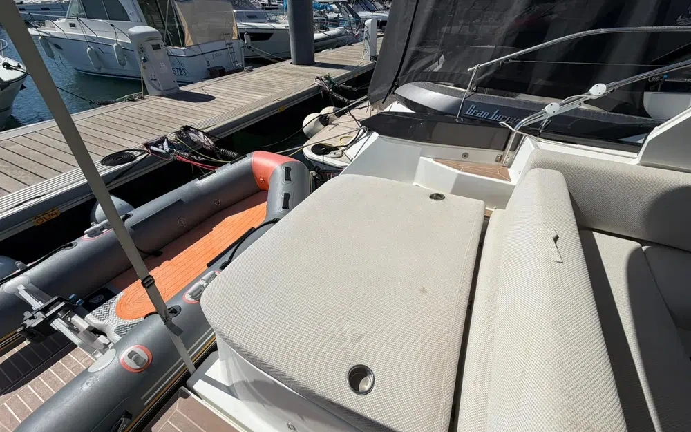 slider 11 Beneteau Gran Turismo 36