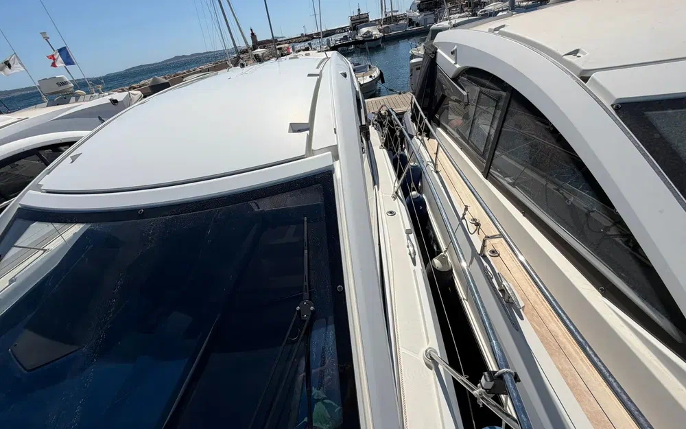 slider 17 Beneteau Gran Turismo 36