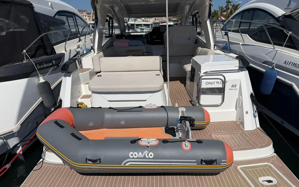 slider 0 Beneteau Gran Turismo 36