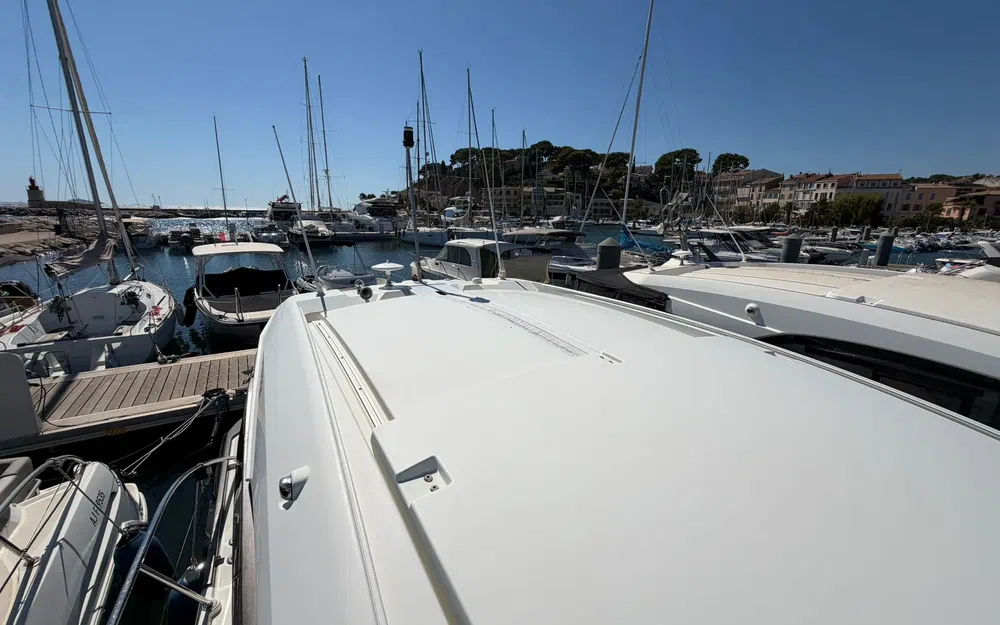 slider 19 Beneteau Gran Turismo 36