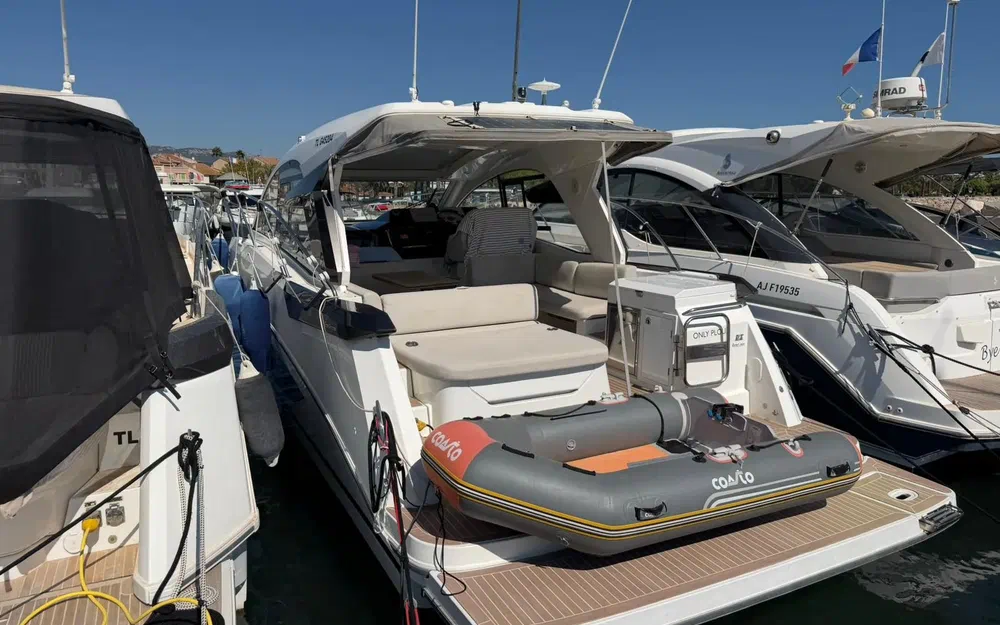 slider 1 Beneteau Gran Turismo 36