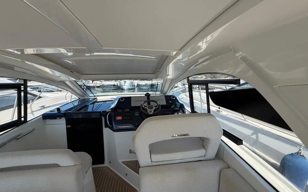 slider 4 Beneteau Gran Turismo 36