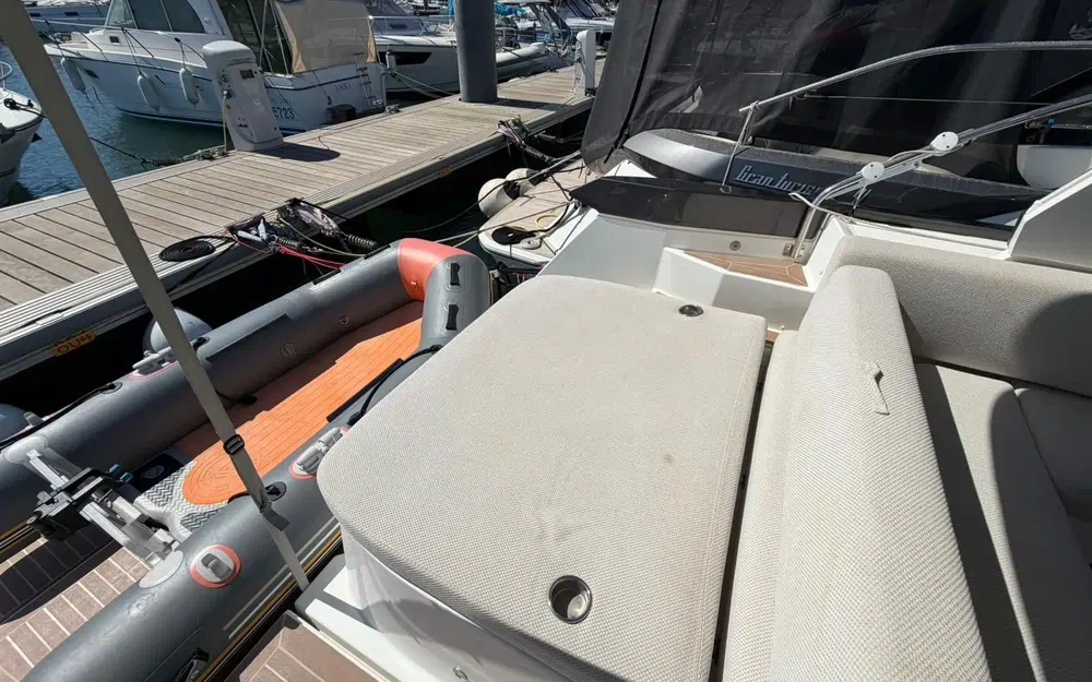 slider 12 Beneteau Gran Turismo 36