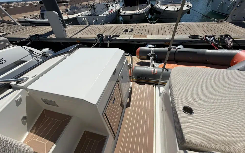 slider 19 Beneteau Gran Turismo 36