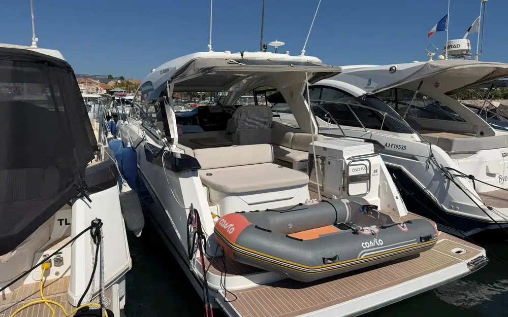 slider 2 Beneteau Gran Turismo 36