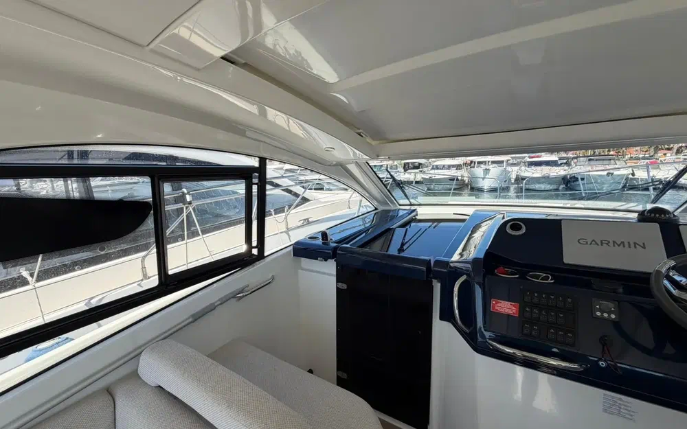 slider 4 Beneteau Gran Turismo 36