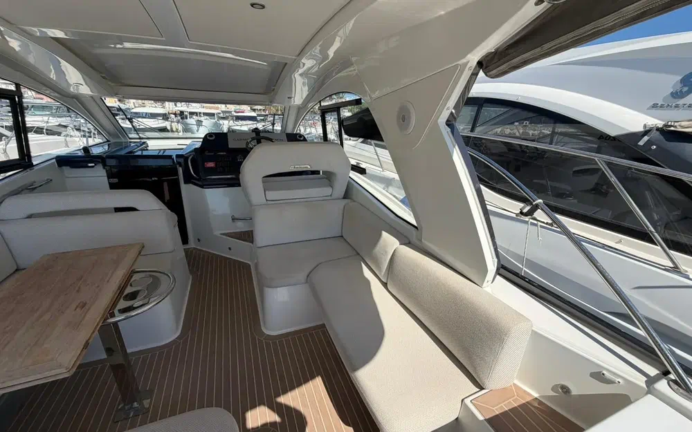 slider 7 Beneteau Gran Turismo 36