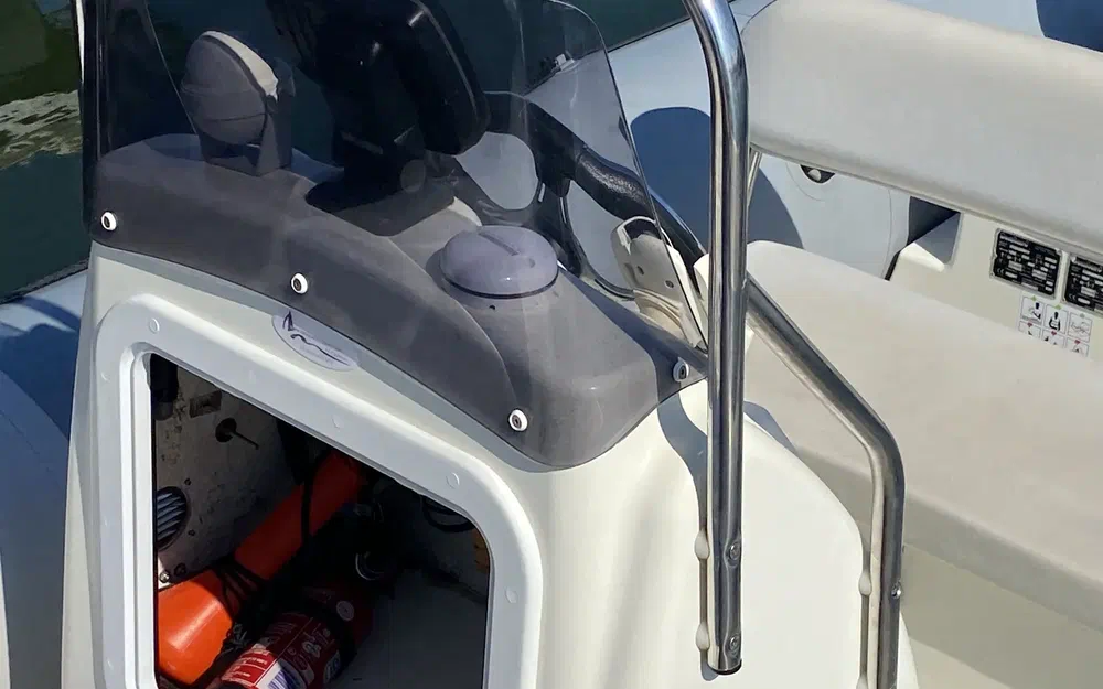 slider 9 Bombard Sunrider 650