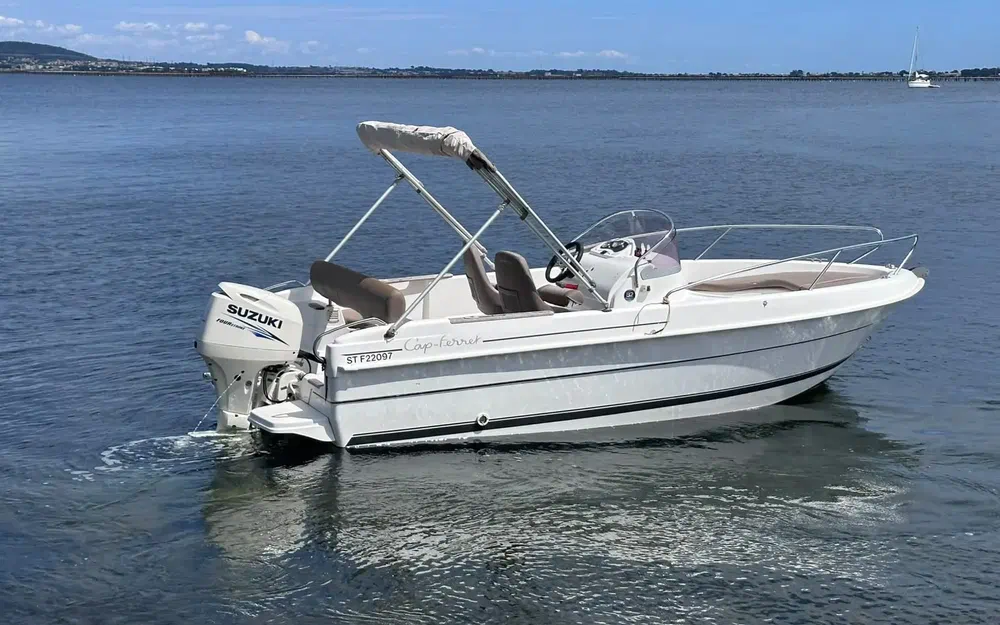 slider 0 B2 Marine CAP FERRET 522 OPEN