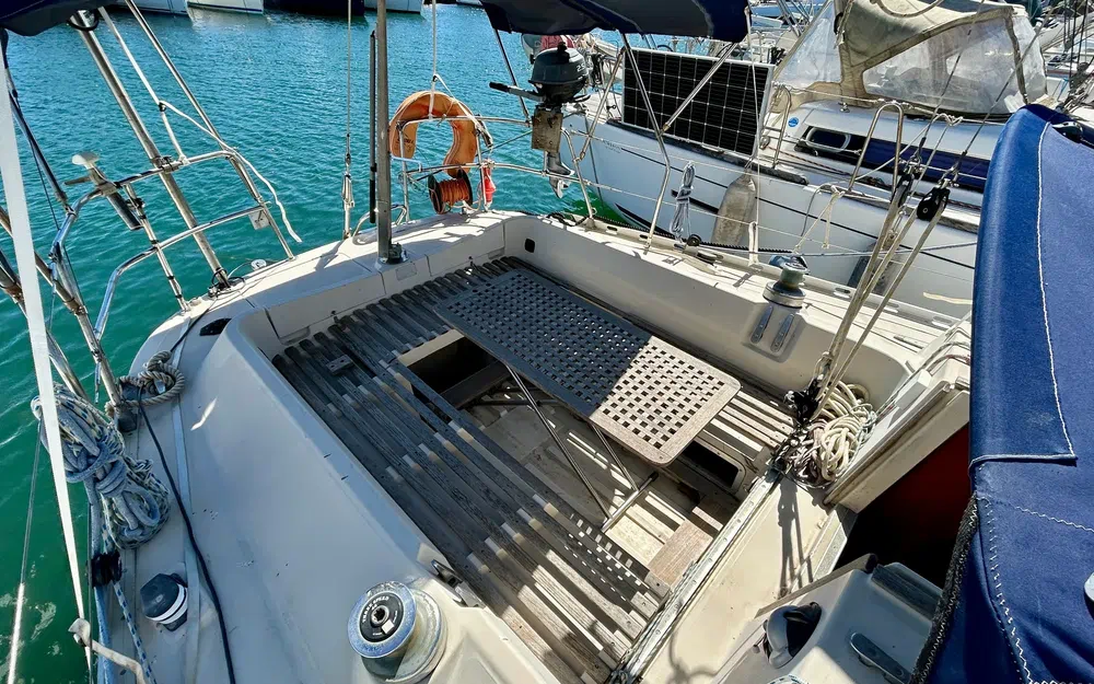 slider 14 Beneteau First 35