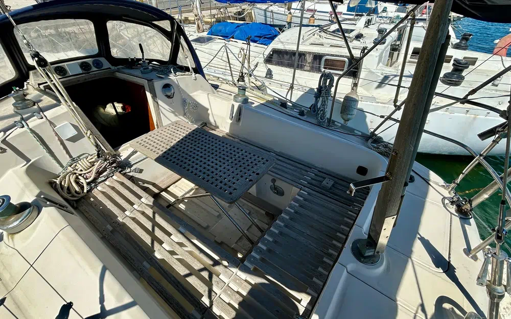 slider 16 Beneteau First 35
