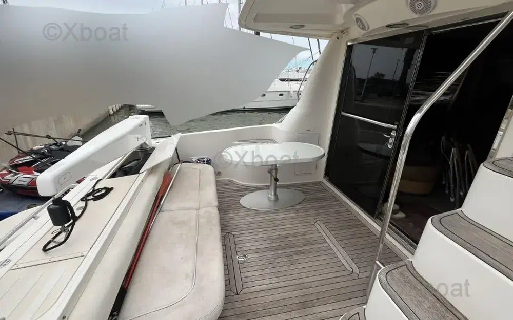 slider 6 Sea Ray 580 Fly Bridge